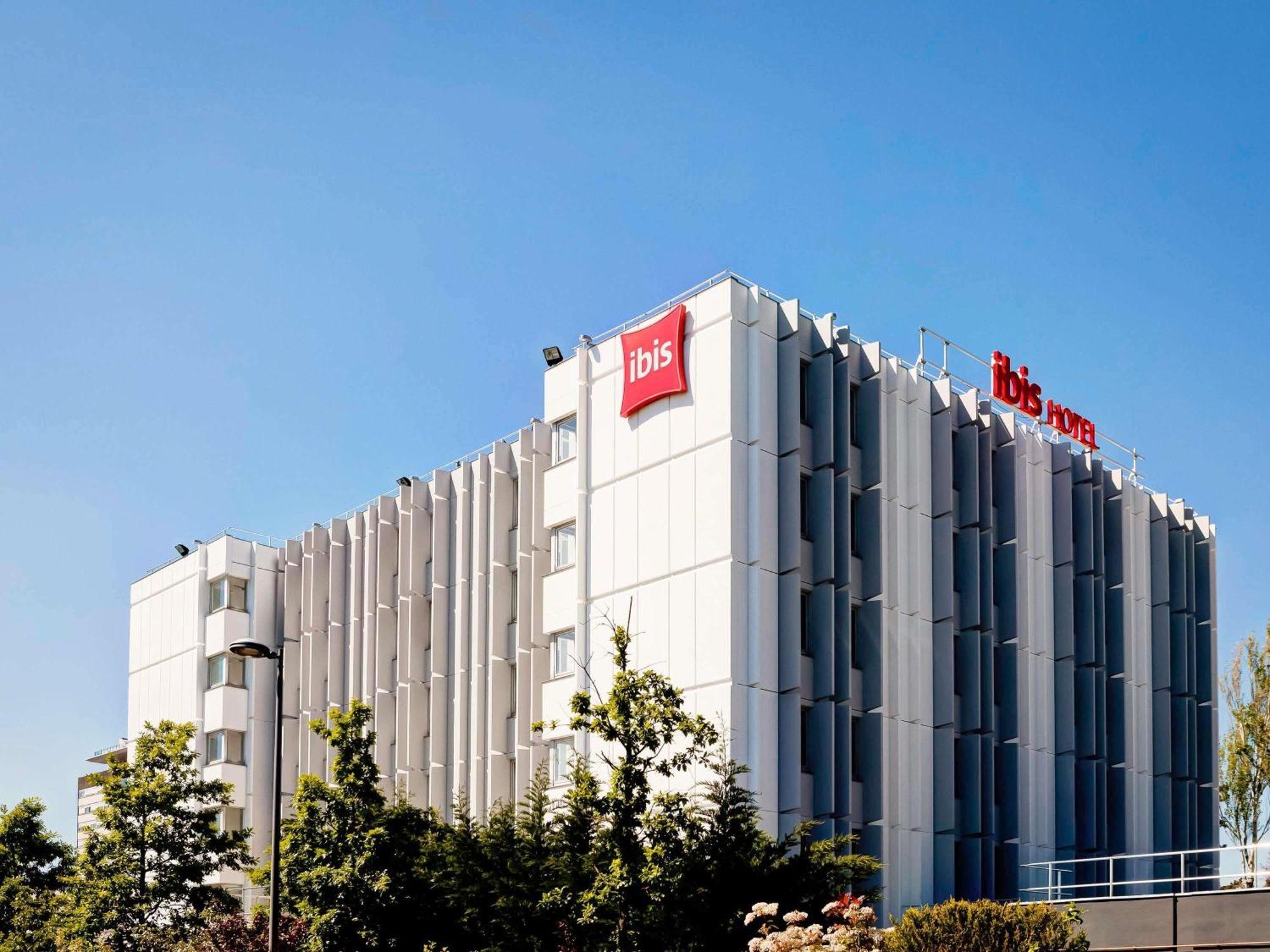 Hotel Ibis Lyon Est Bron Exteriér fotografie
